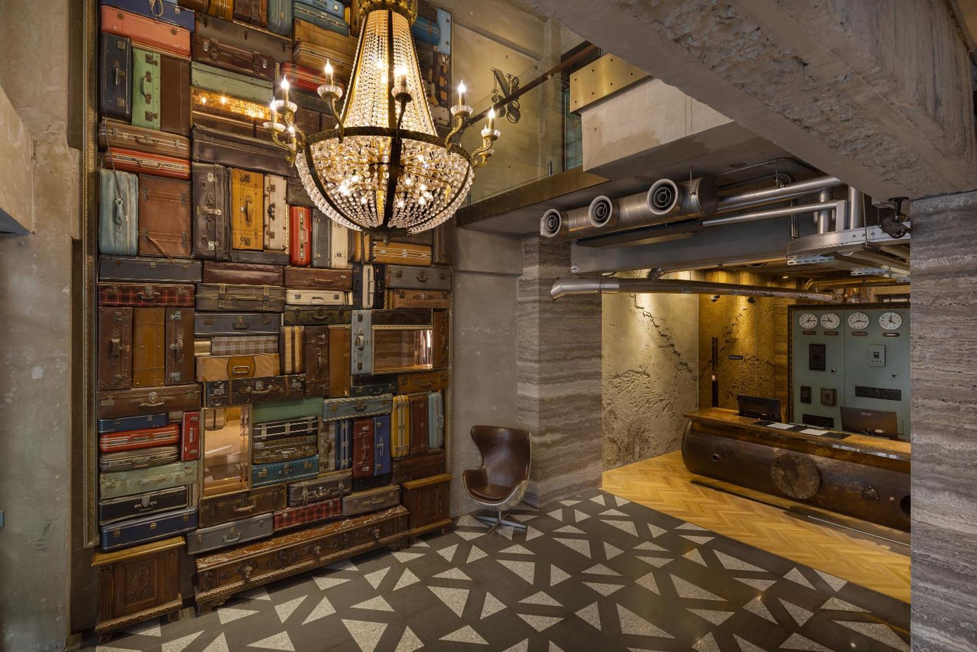 Bluesky Hotel Тайчжун Экстерьер фото