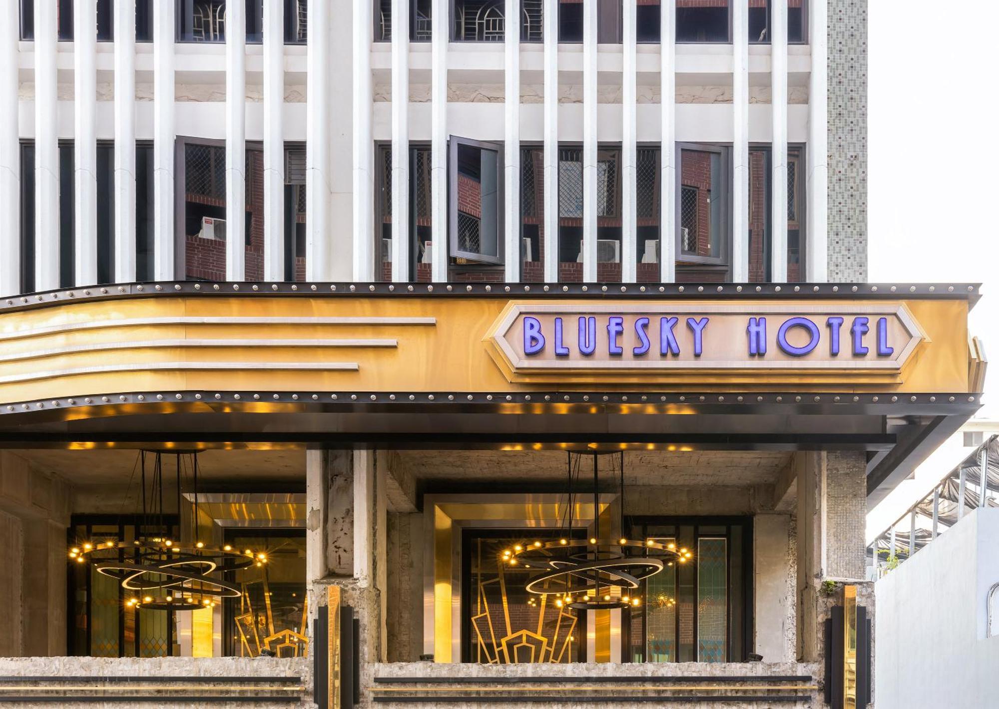 Bluesky Hotel Тайчжун Экстерьер фото